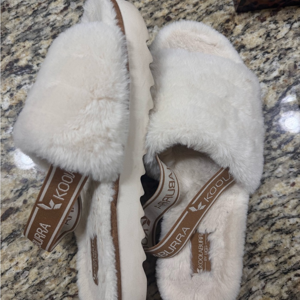 Koolaburra Women's Plush Cream Slippers